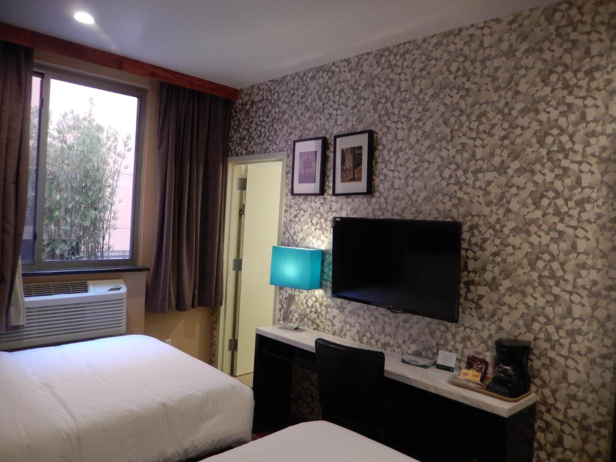 Double Room with Two Double Beds - Non-Smoking