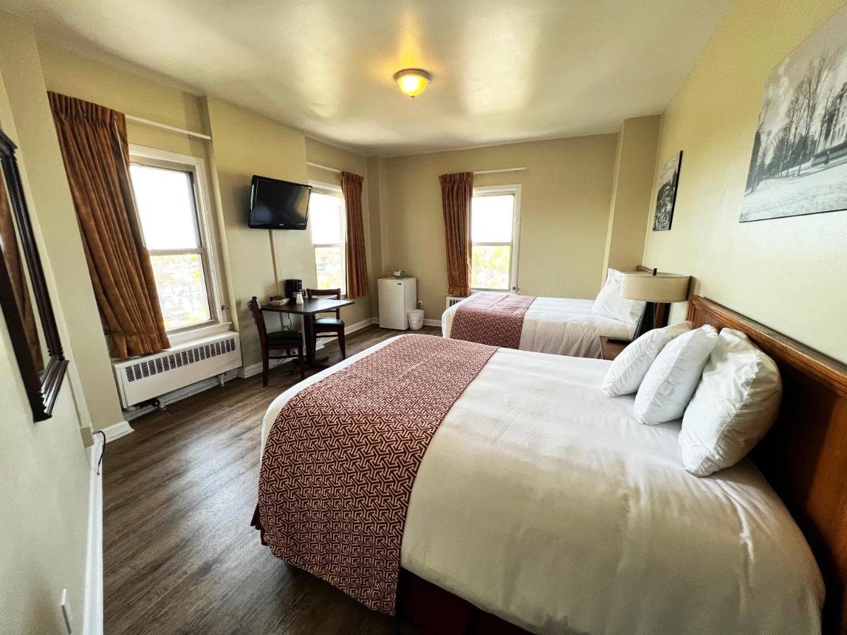 Double Room with Two Double Beds