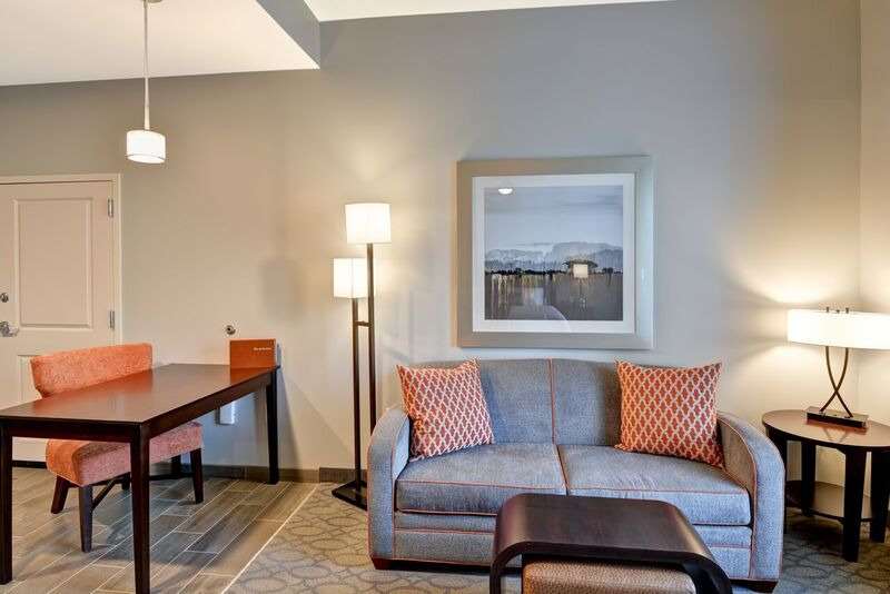 2 Queen Beds 1 Bedroom Suite3 options